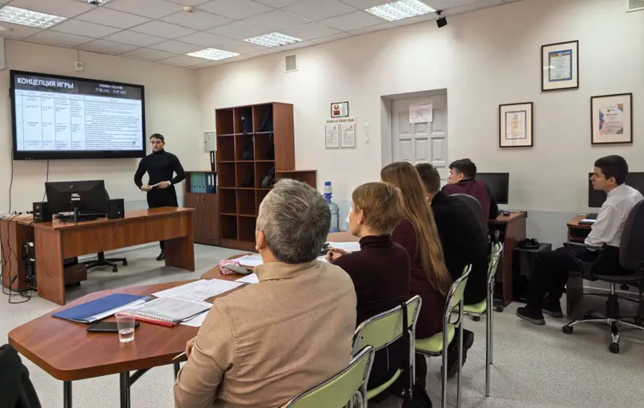 Эксперты оценивают проекты Жюри конкурса ПАТРИОТ.by